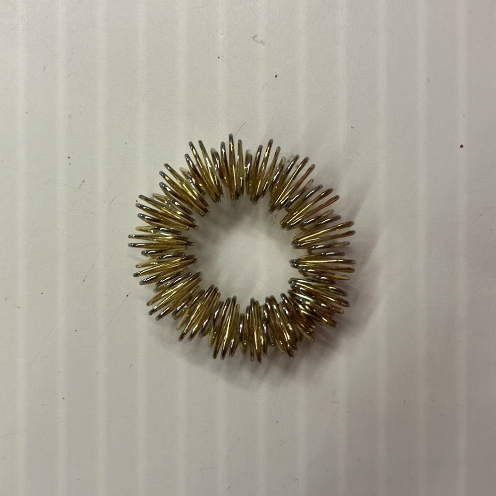 Fidget - Picture 2 of 3